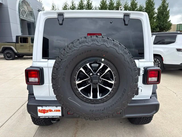 New 2027 White Jeep Willys image 4