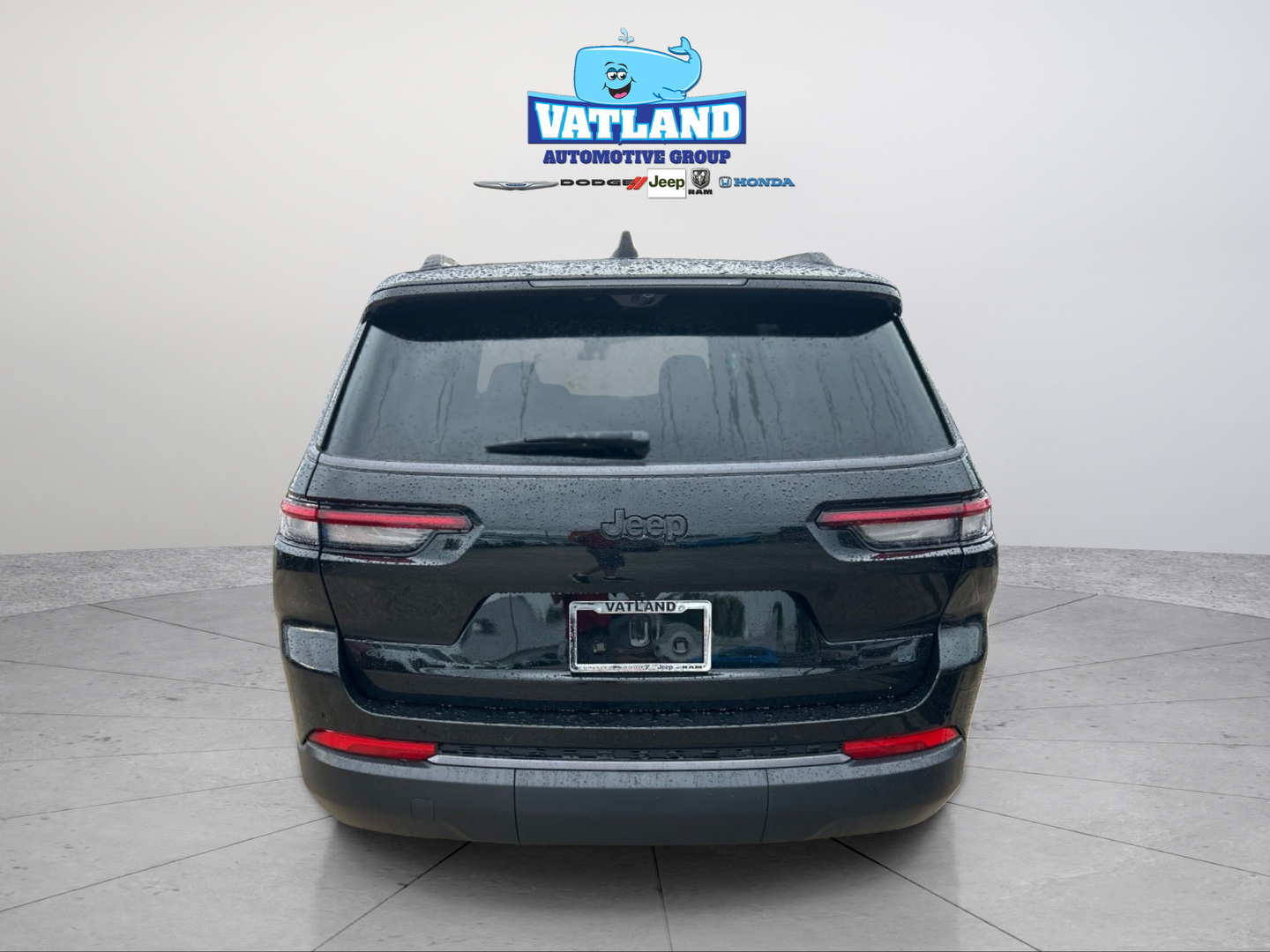 New 2026 Diamond Black Crystal Pearlcoat Jeep  image 4