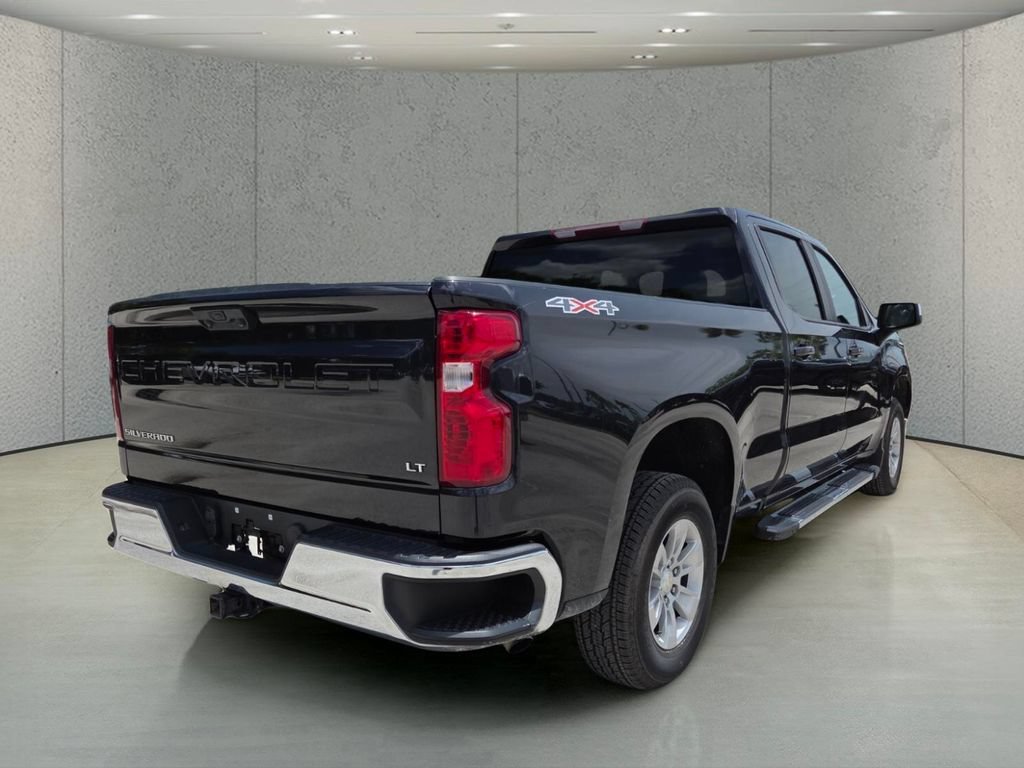 Used 2023 Dark Ash Metallic Chevrolet LT image 4