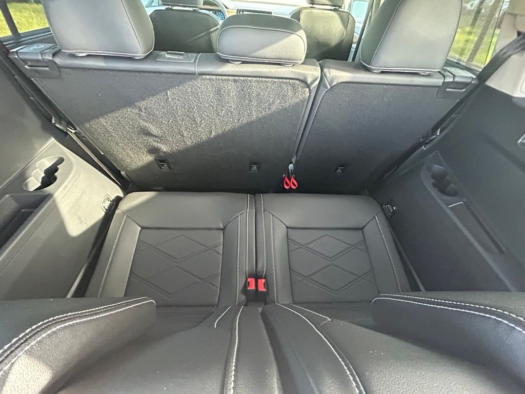 New 2026 Black Volkswagen SE w/Technology image 34