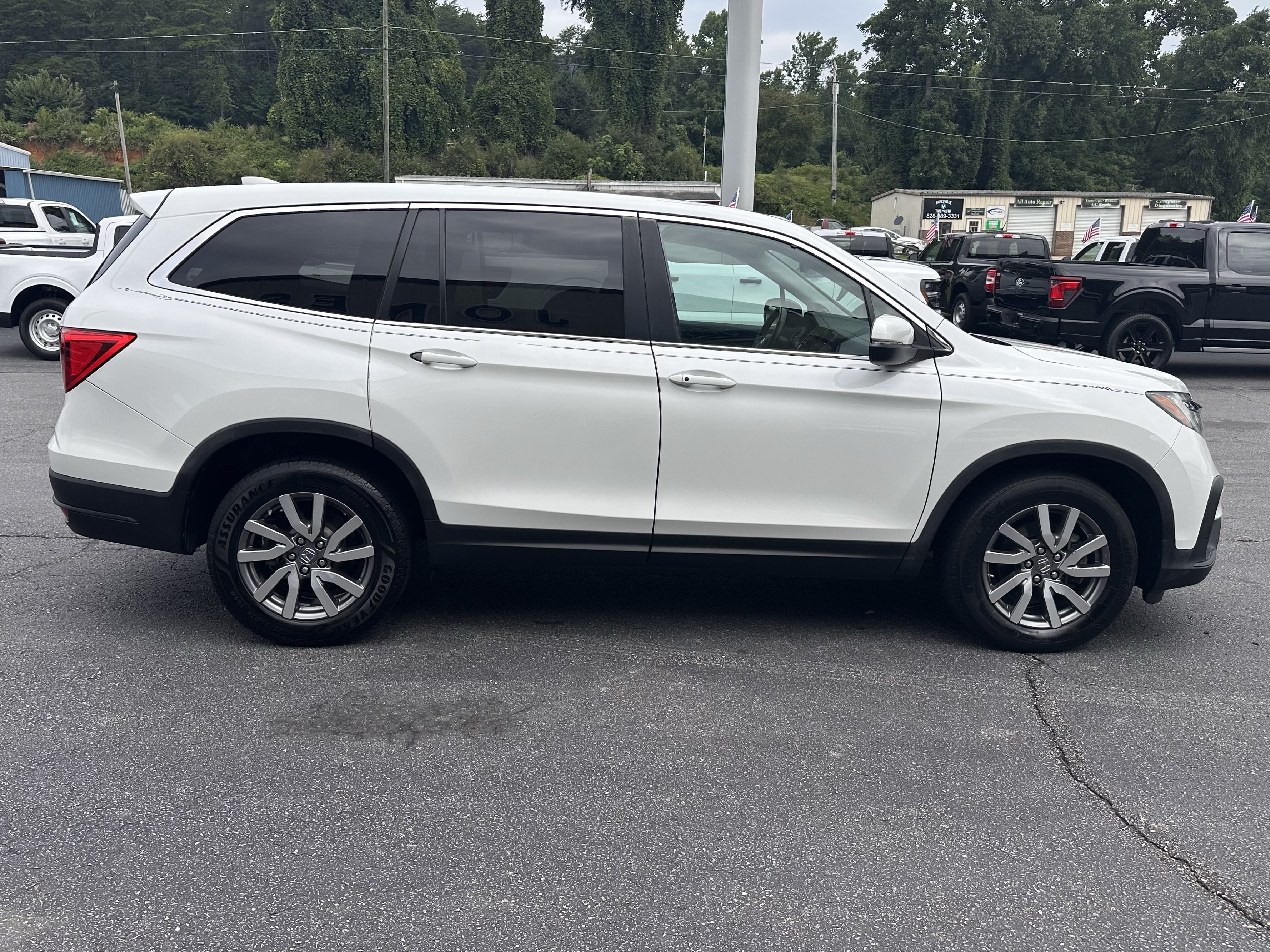 Used 2020 Platinum White Pearl Honda EX-L image 5