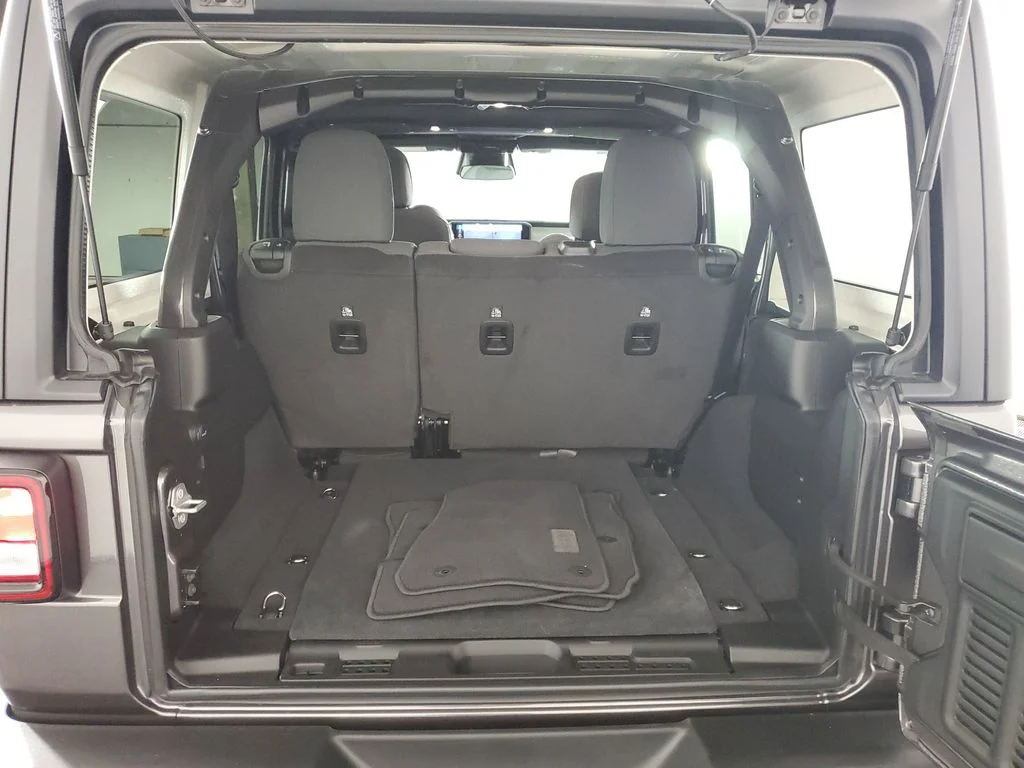 Used 2026 Gray Jeep Sport S image 31