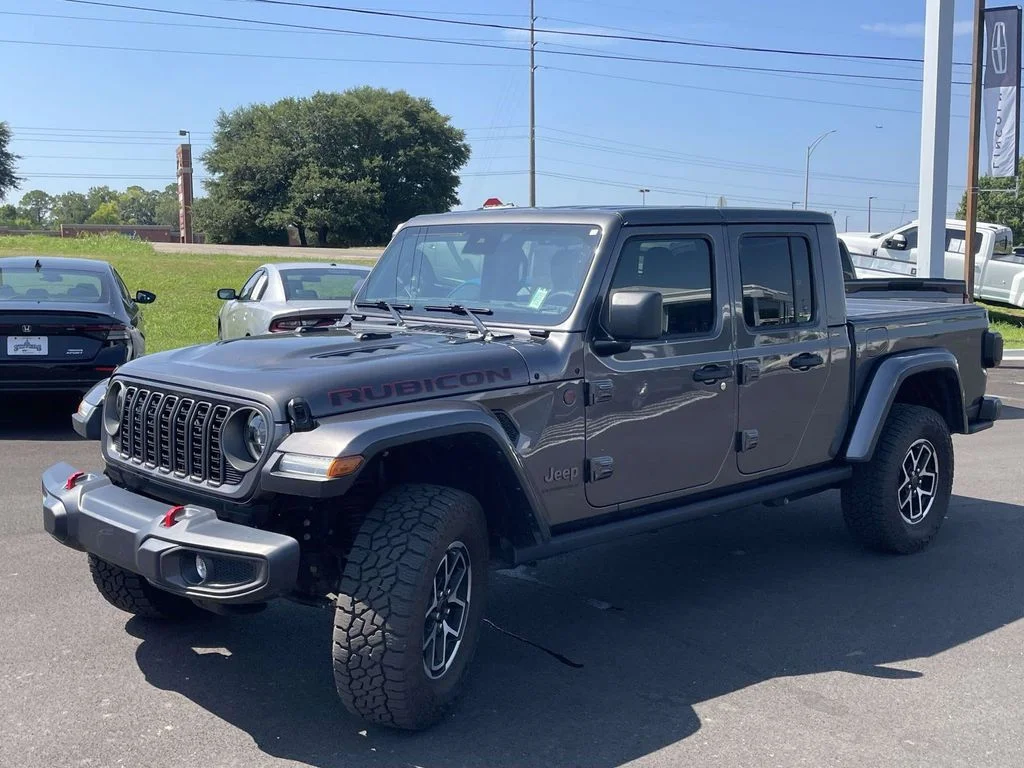 Used 2025 Gray Jeep Rubicon image 7