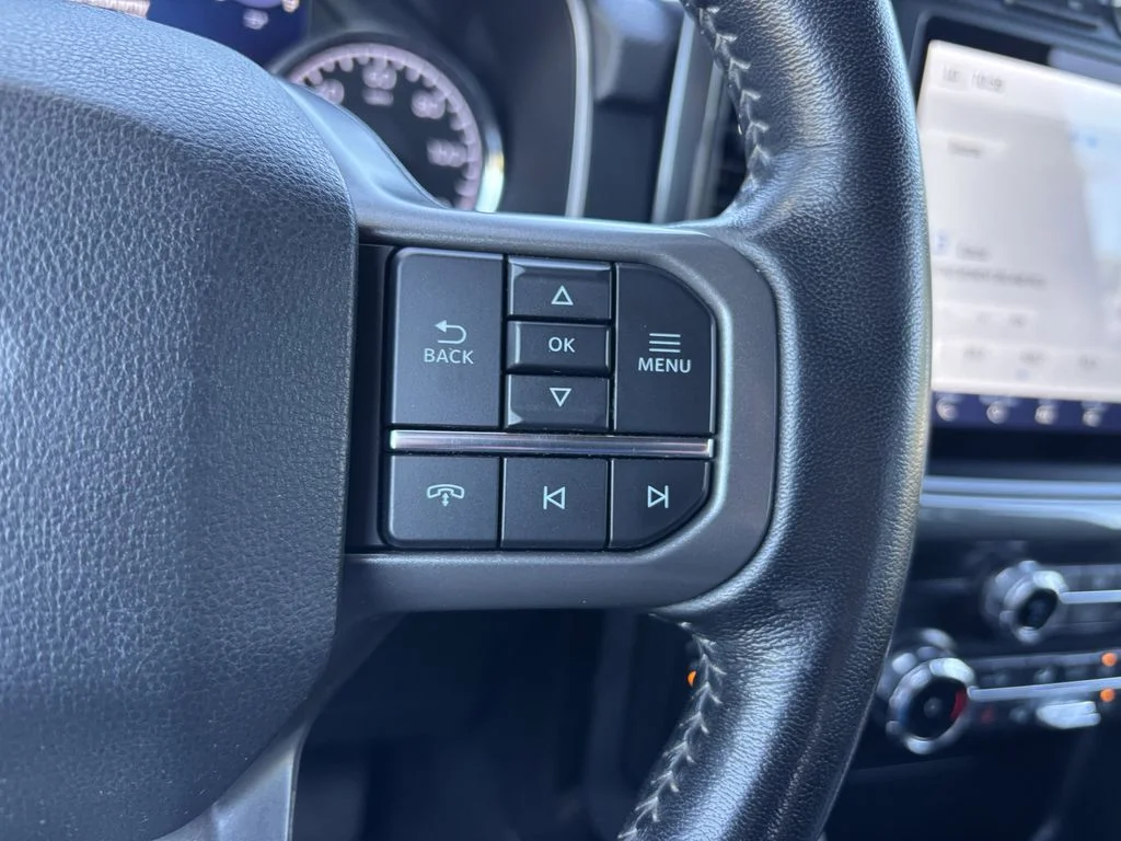 Used 2022 Black Ford XLT image 28