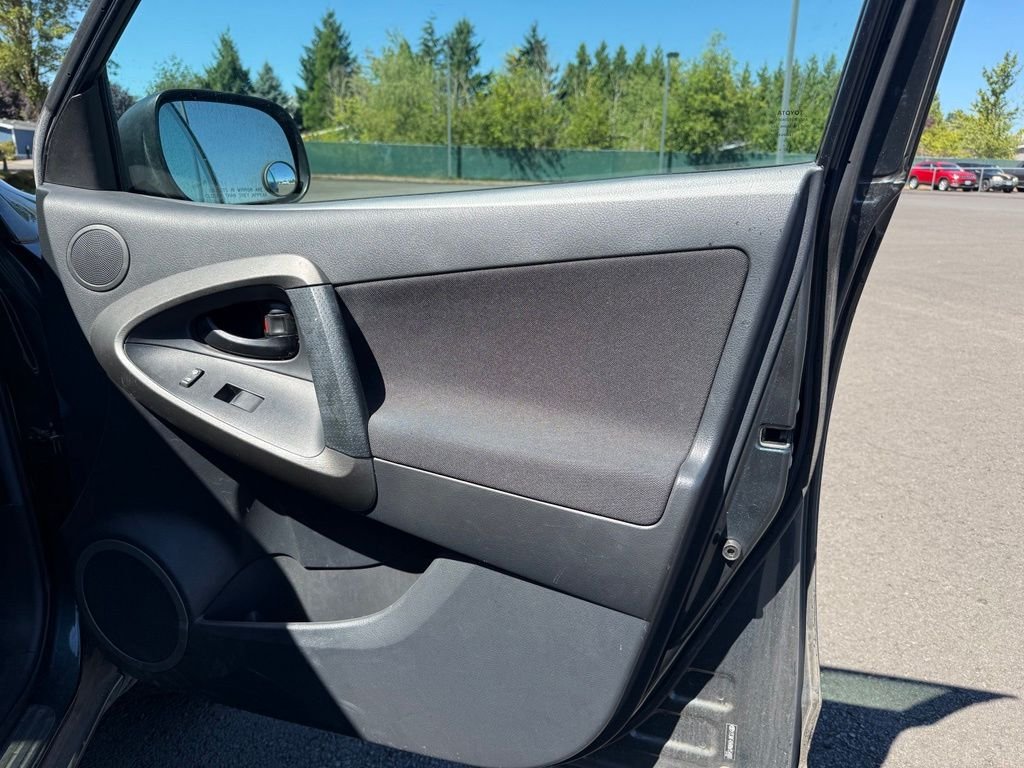 Used 2011 Black Forest Pearl Toyota Sport image 20