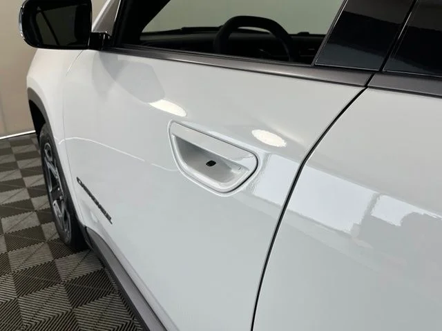 Used 2026 White Jeep Limited image 13