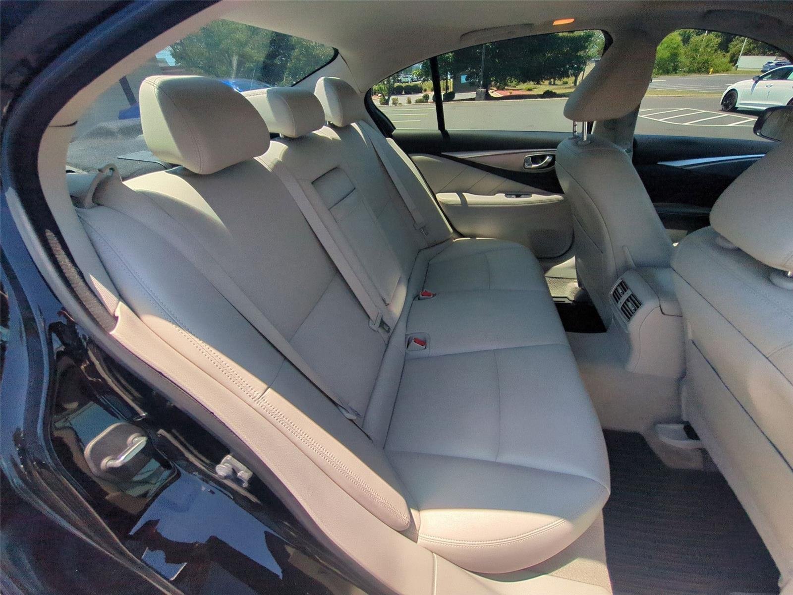 Used 2014 Black Obsidian INFINITI Premium image 48