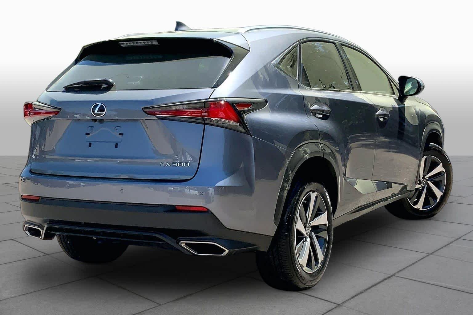2021 Lexus NX 300 - Photo 13