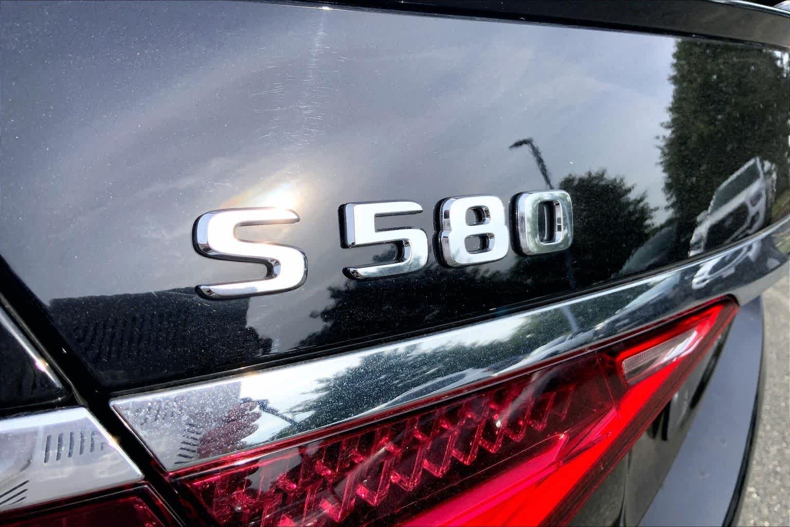 Used 2022 Black Mercedes-Benz S 580 image 31