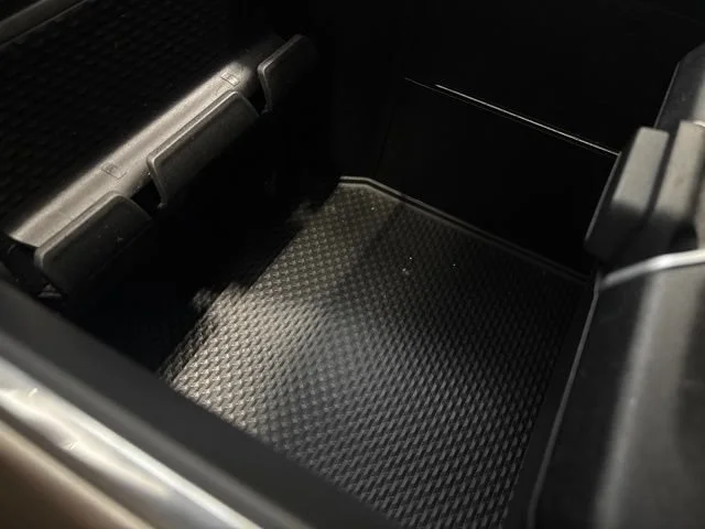 Used 2023  Ram Laramie image 28