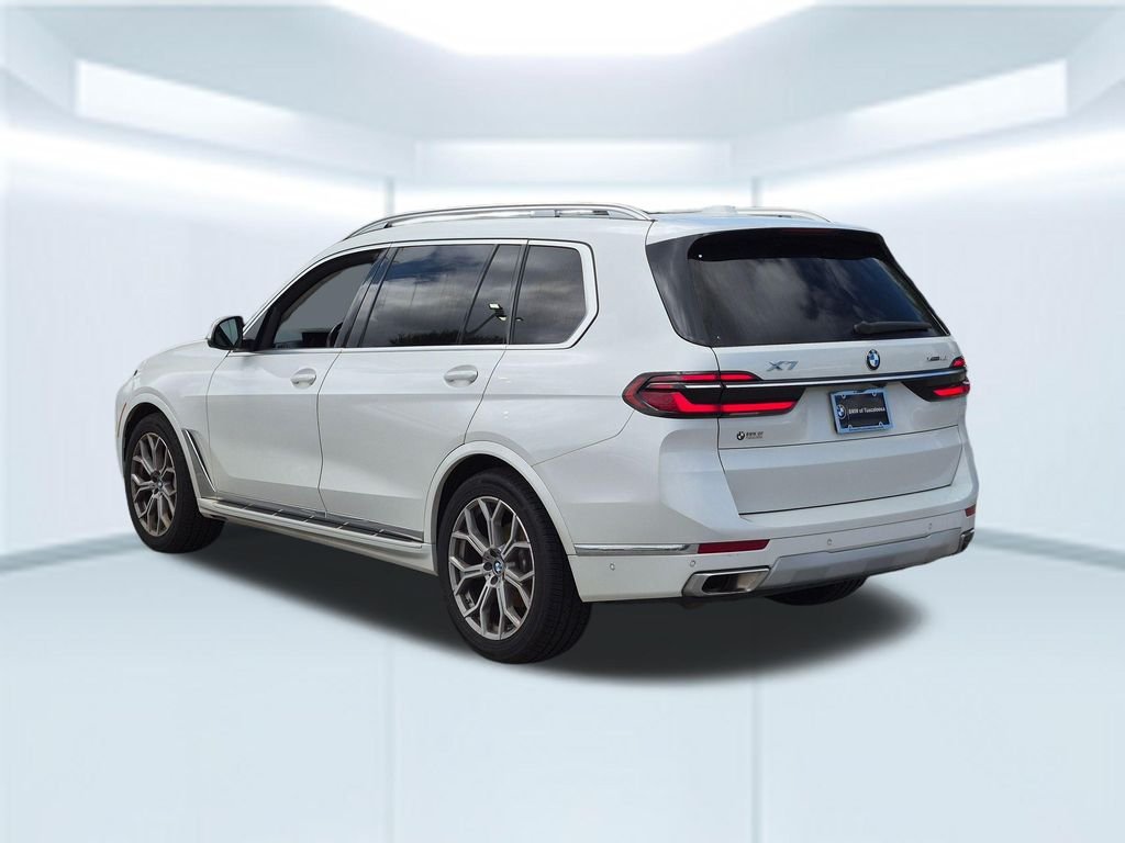 Used 2023 White BMW xDrive40i image 3