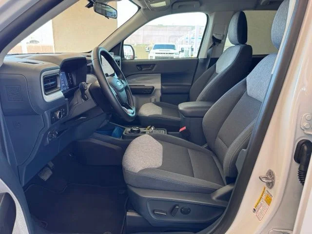 Certified Used 2025 Oxford White Ford XLT image 9