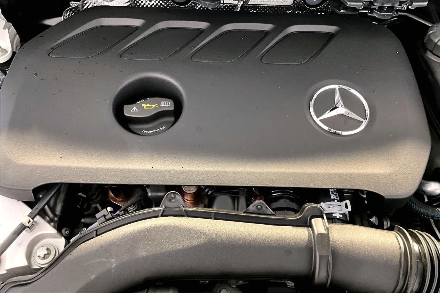 New 2026 Polar White Mercedes-Benz GLA 250 image 15