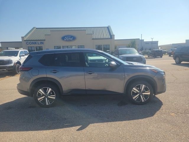 Used 2026 Gun Metallic Nissan SL image 21