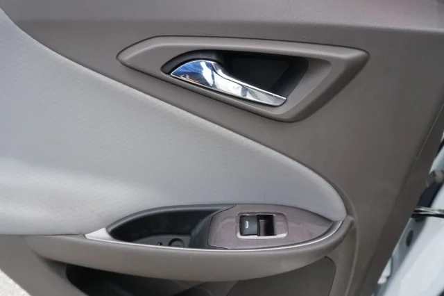 Used 2022  Chevrolet LT image 17