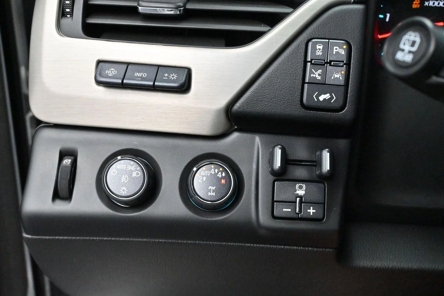 Used 2020 Summit White GMC Denali image 24