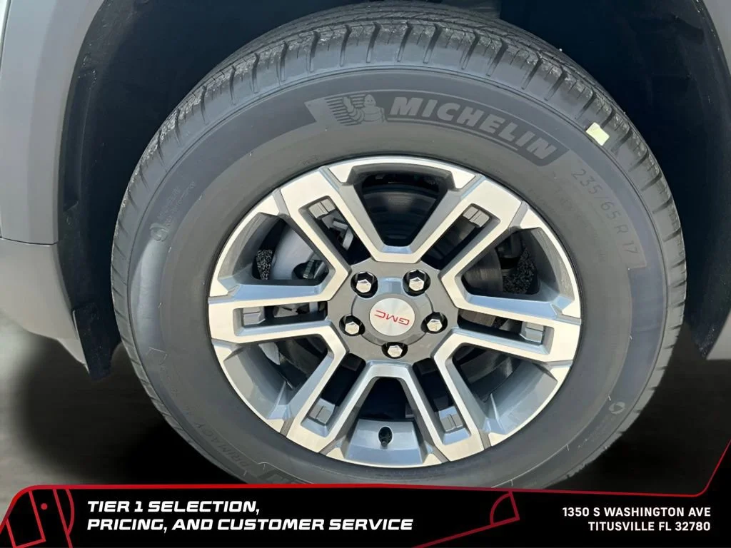 New 2026 Sterling Metallic GMC Elevation image 21