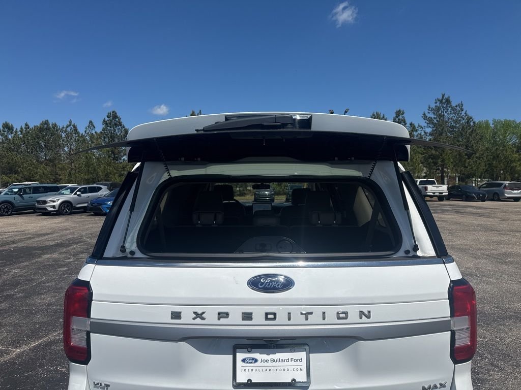 Used 2023 White Ford XLT image 19