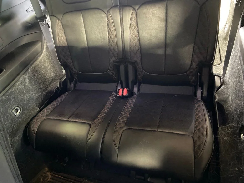 Used 2023 Diamond Black Crystal Pearlcoat Jeep Summit image 8