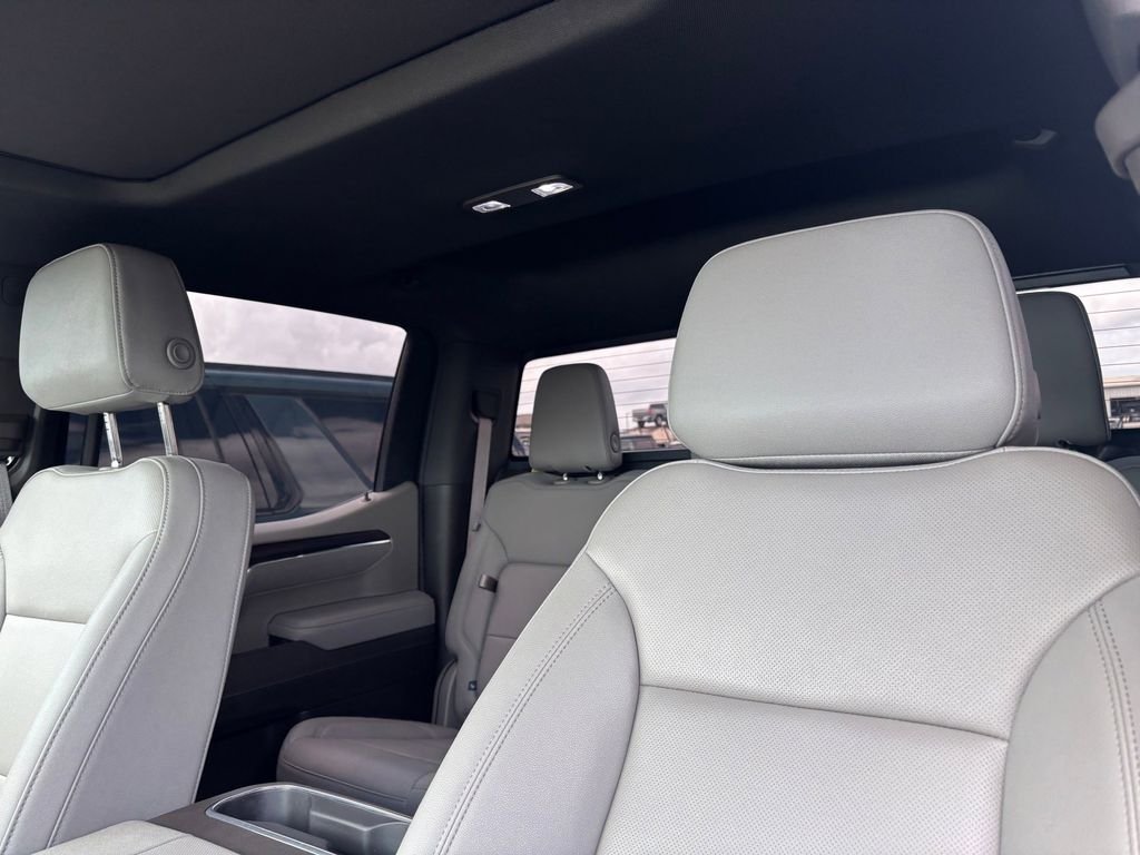 Used 2025 Silver GMC SLT image 11