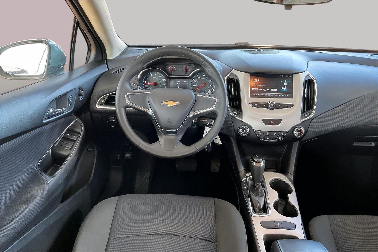 Pre-Owned 2017 Chevrolet Cruze LS