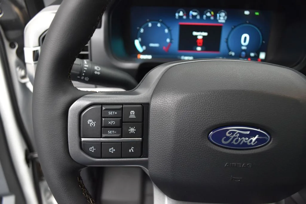 New 2025 White Ford Lariat image 9