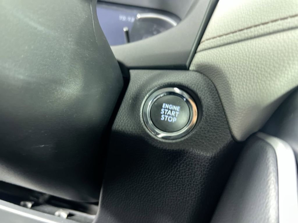 Used 2025 White Toyota XLE image 21