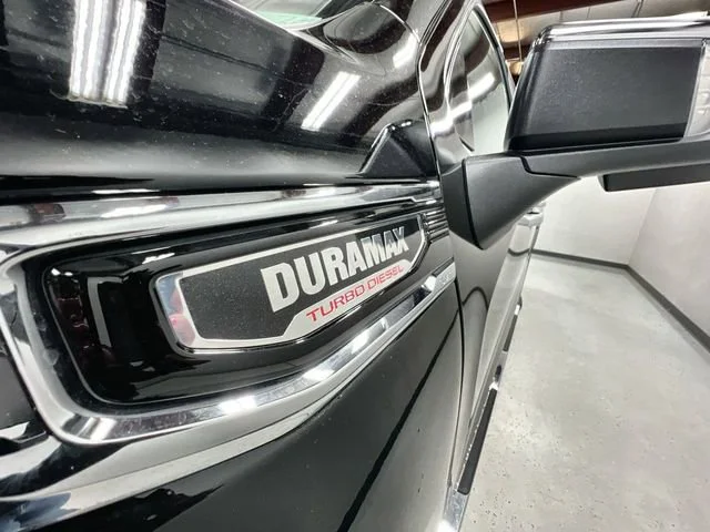 New 2026 Onyx Black GMC SLT image 31