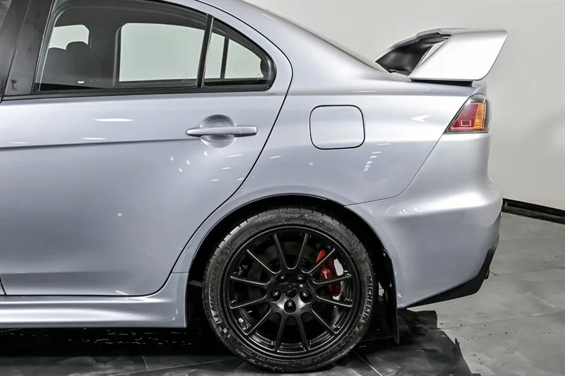 Used 2015 Apex Silver Metallic Mitsubishi GSR-1 OWNER-CLEAN CARFAX! image 8