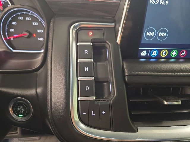 Used 2021 Graywood Metallic Chevrolet LT image 27
