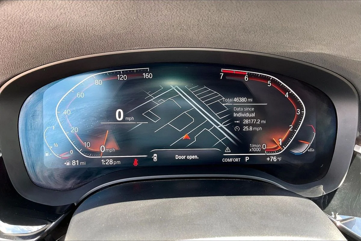 Used 2022  BMW i xDrive image 13