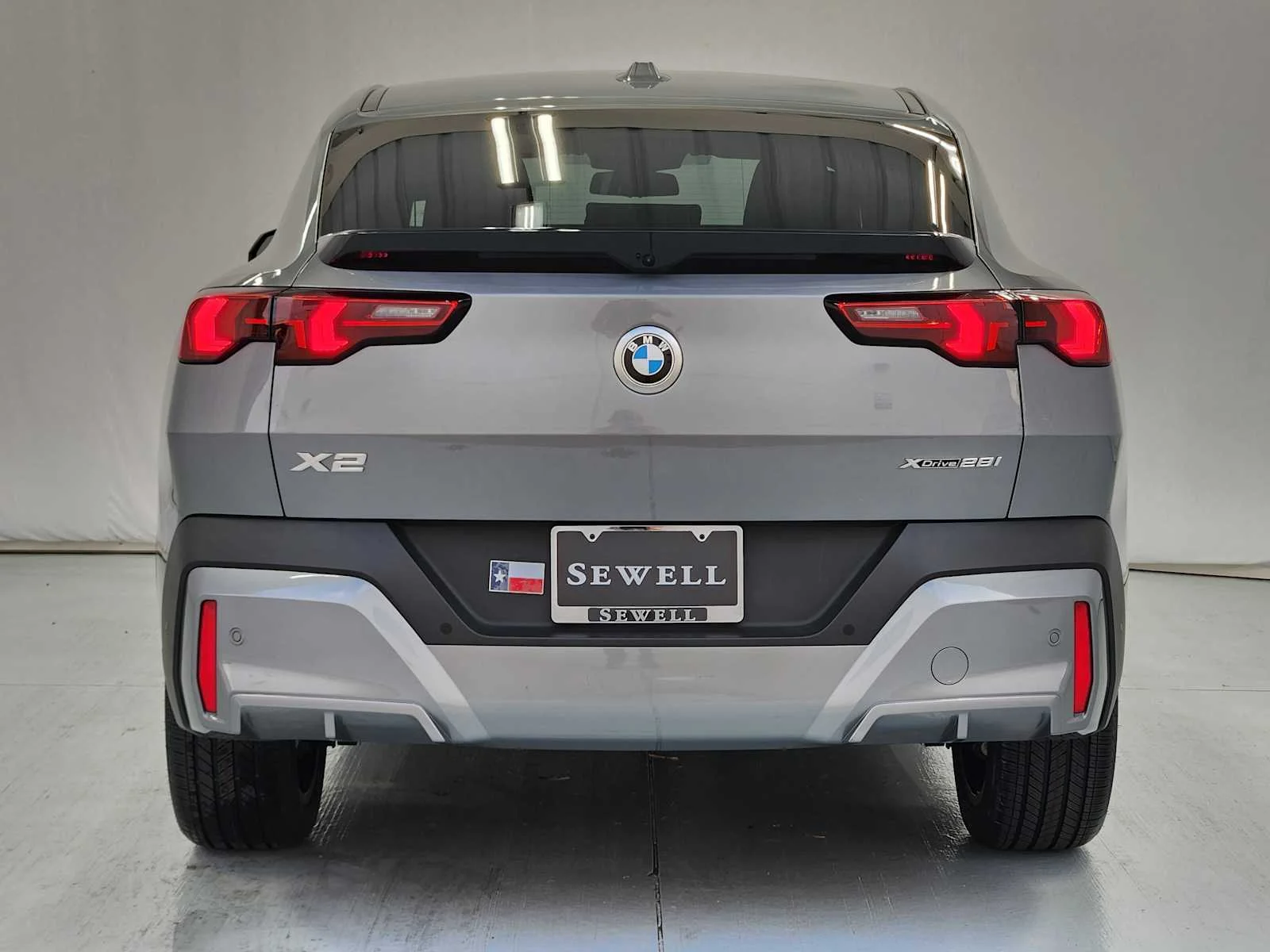 Certified Used 2026 Skyscraper Grey Metallic BMW xDrive28i image 6