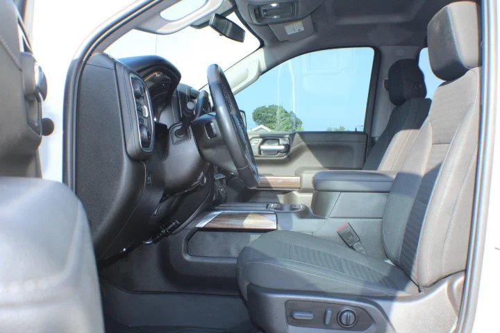 Used 2021 SUMMIT WHITE Chevrolet LT Trail Boss image 10