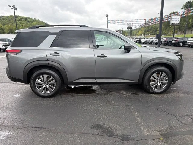 Used 2025 Gray Nissan SV image 9