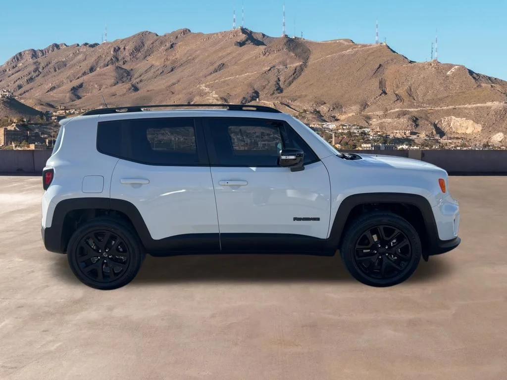 Used 2023 White Jeep Altitude image 11