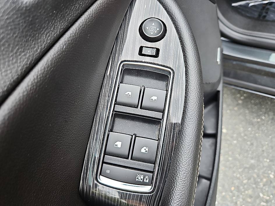 Used 2018 Nightfall Gray Metallic Chevrolet LT image 16