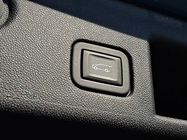 Used 2024 Blue Chevrolet LT image 27