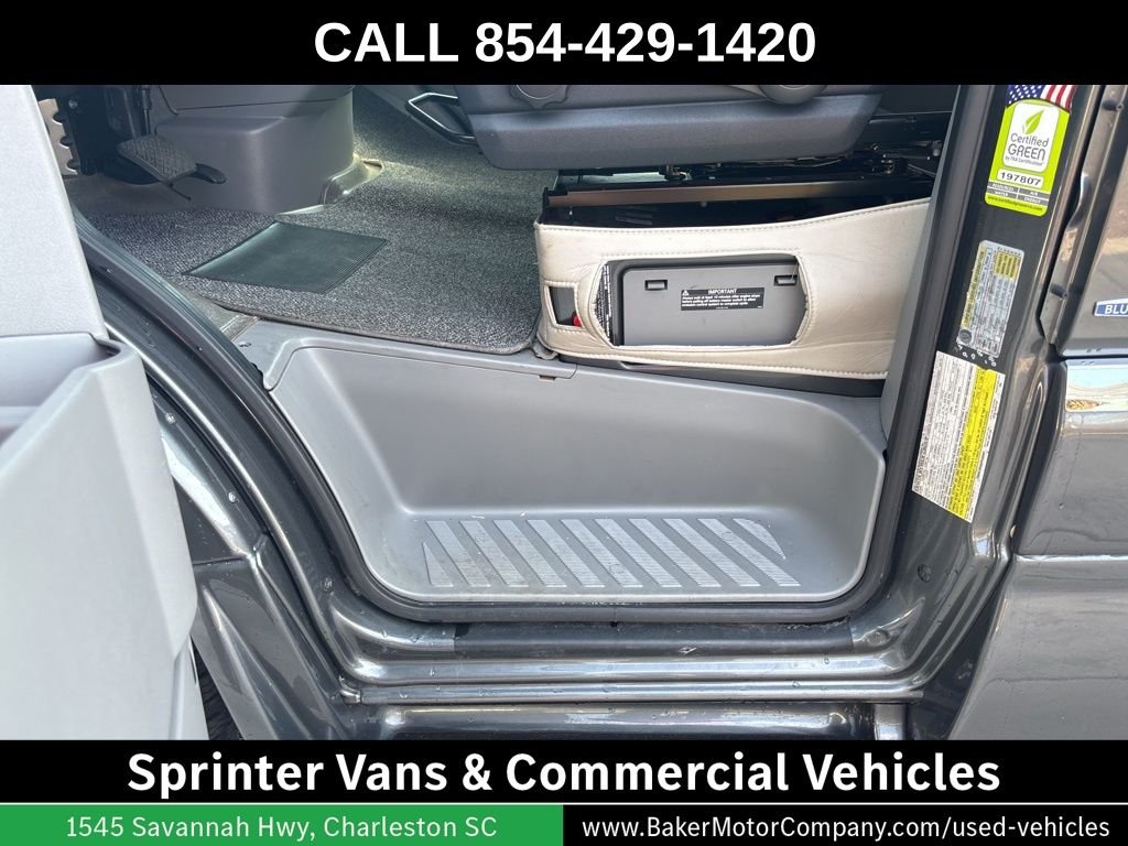 Used 2016 Gray Mercedes-Benz Road Trek image 64