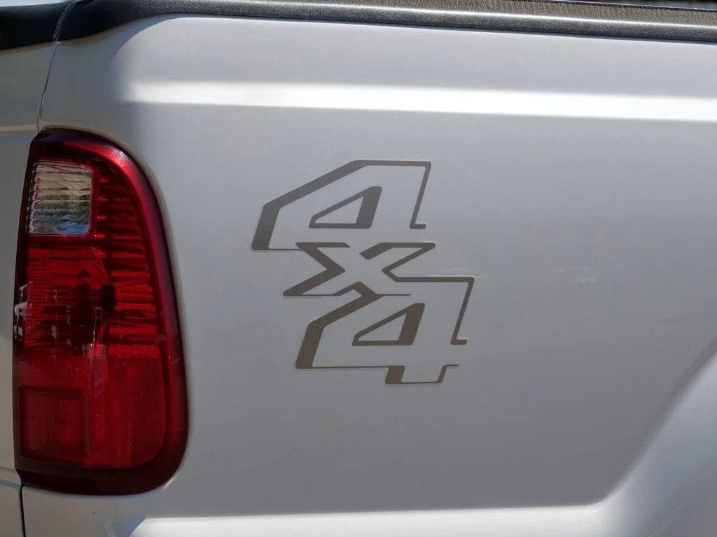 Used 2013 White Ford Lariat image 8