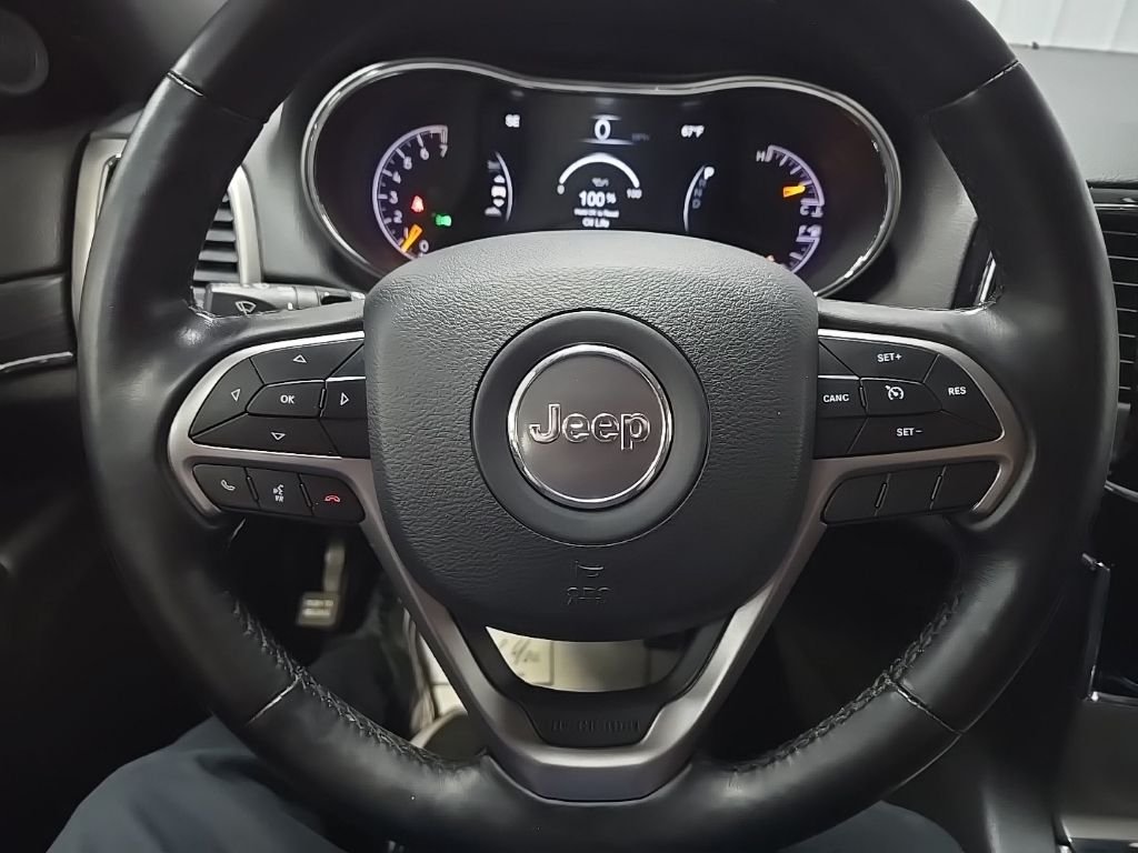 Used 2020 Gray Jeep Limited image 19