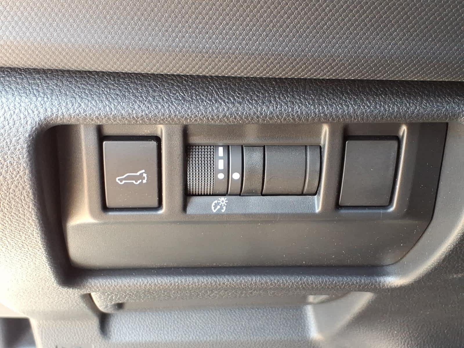 Certified Used 2025 River Rock Pearl Subaru Touring image 33