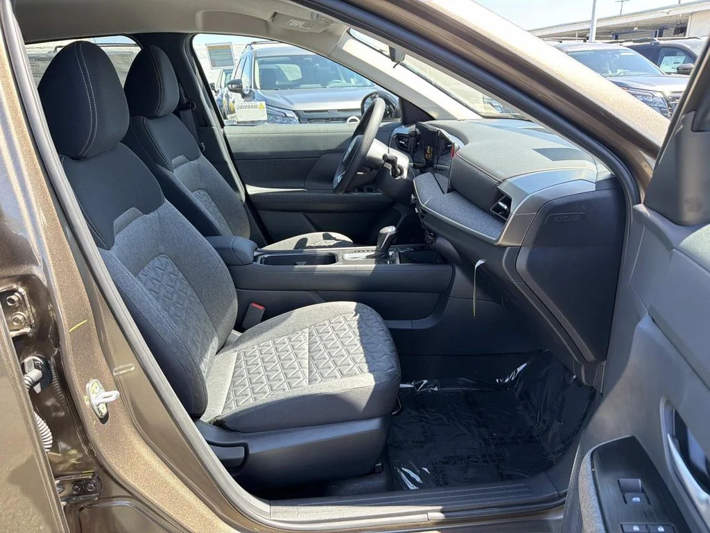 New 2027 Canyon Bronze Metallic Nissan SV image 26