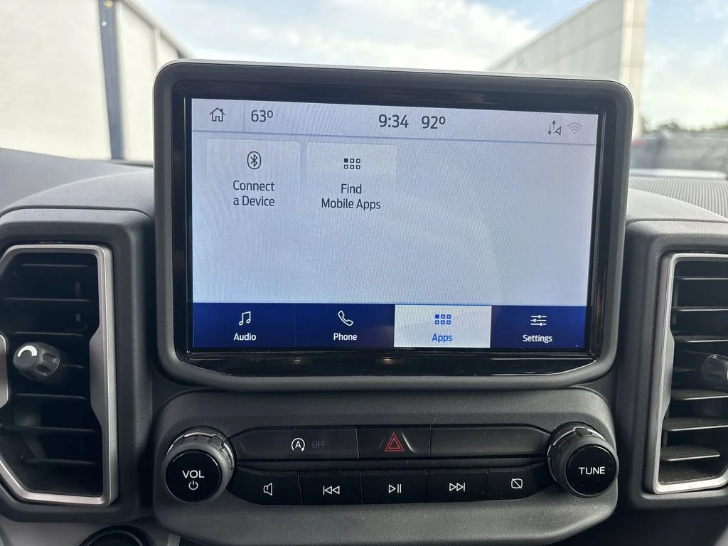 Used 2022 White Ford Big Bend image 19
