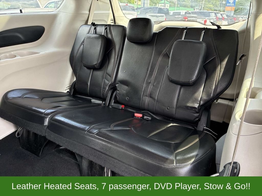 Used 2017 Black Chrysler Touring L image 17