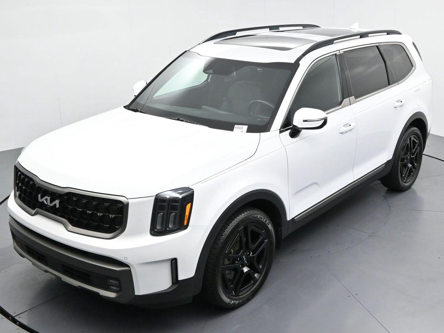 Used 2023 Glacial White Pearl Kia SX X-Line image 49