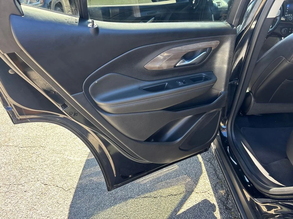 Used 2023 Black GMC Denali image 20