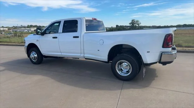 New 2026 Bright White Clear-Coat Exterior Paint RAM Tradesman image 6
