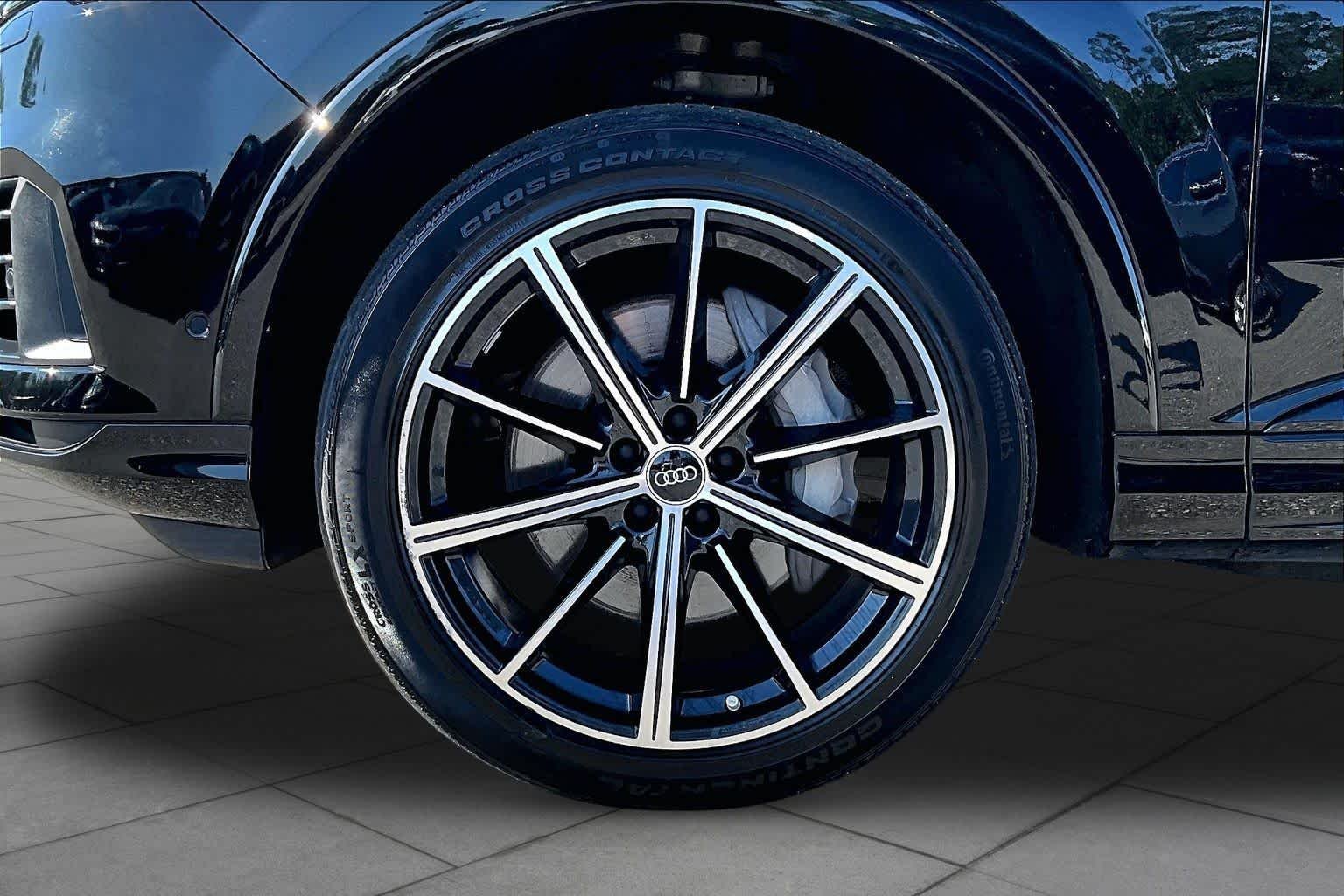 Used 2022 Mythos Black Metallic Audi Premium Plus image 11