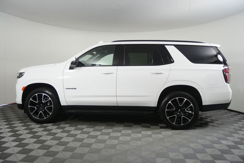 Used 2022 Summit White Chevrolet RST image 3