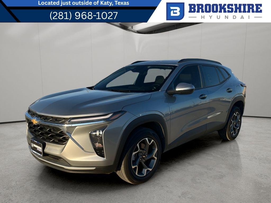 2025 Chevrolet Trax LT's photo